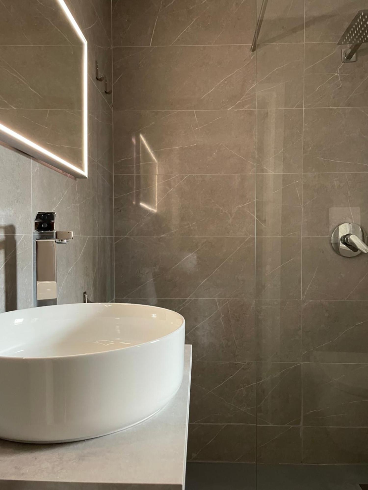 Il Serafino Holiday Suites Bari Bagian luar foto