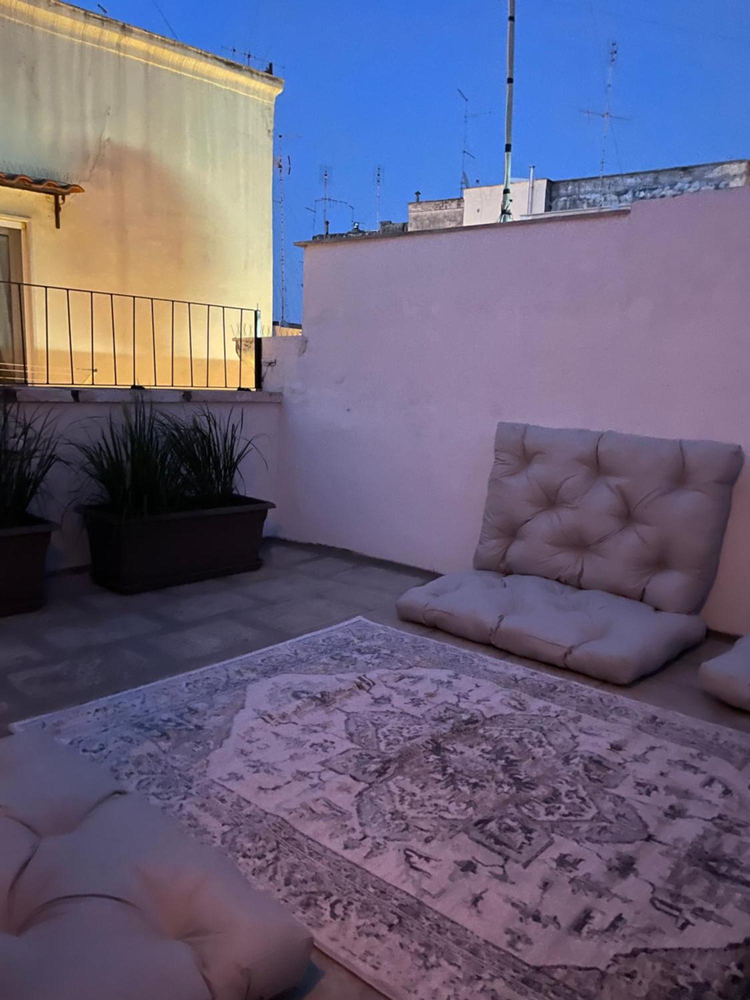 Il Serafino Holiday Suites Bari Bagian luar foto