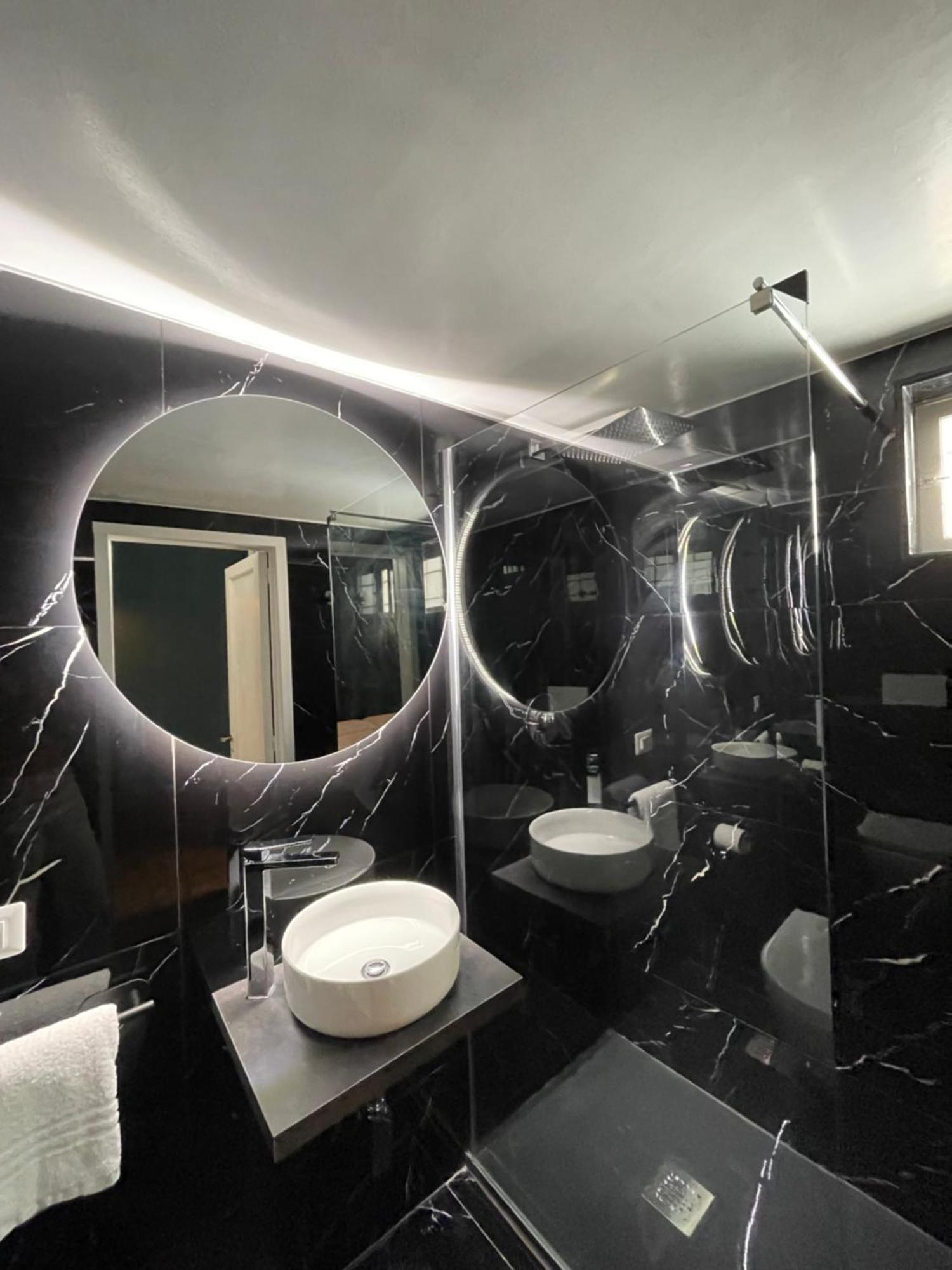 Il Serafino Holiday Suites Bari Bagian luar foto