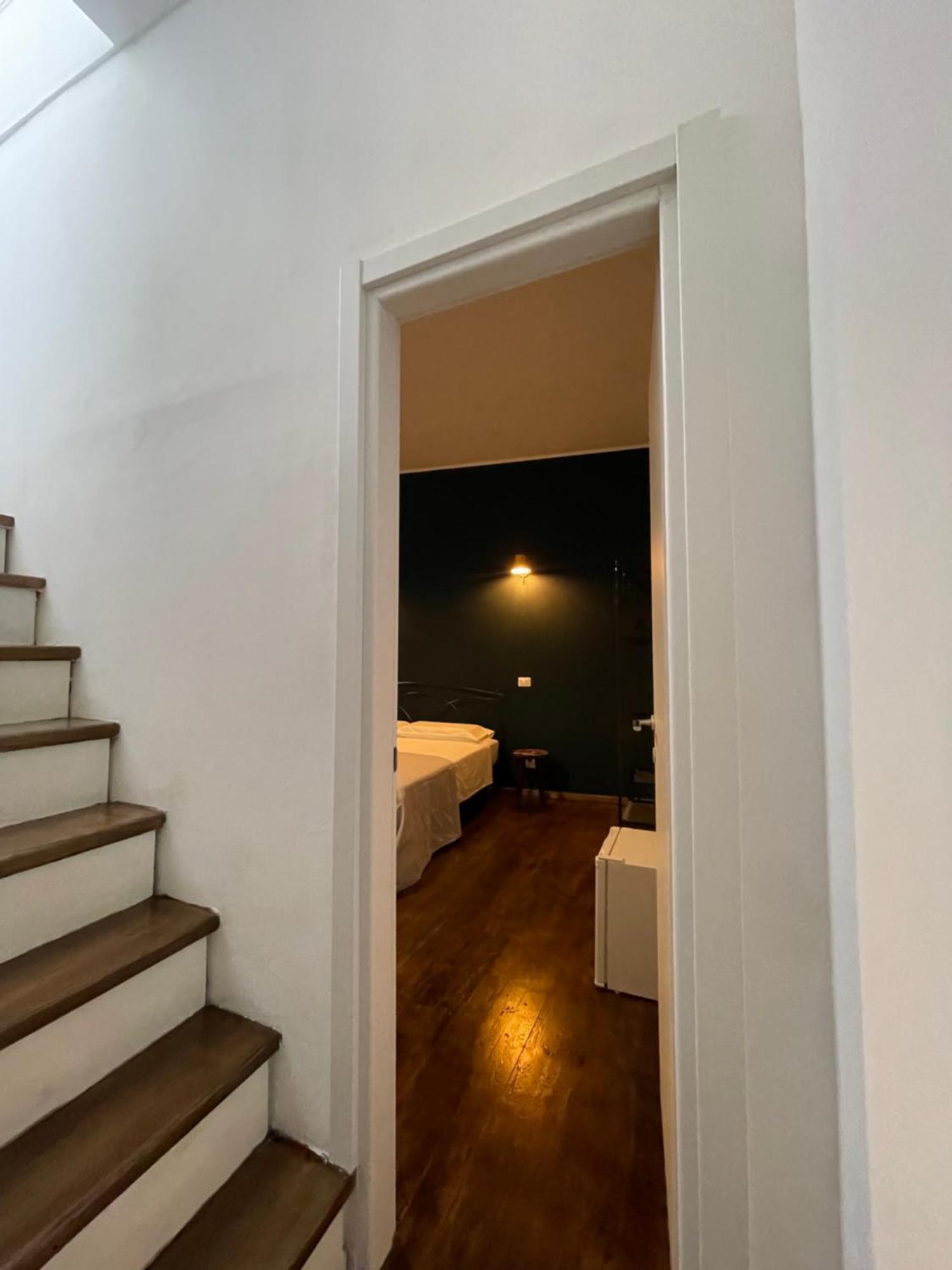 Il Serafino Holiday Suites Bari Bagian luar foto